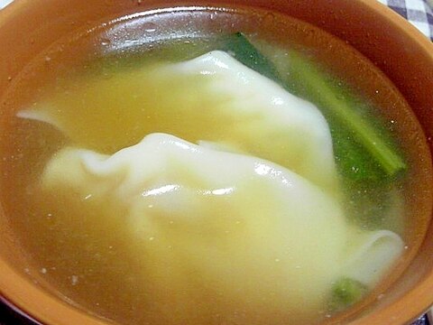 ワンタンと小松菜の中華スープ